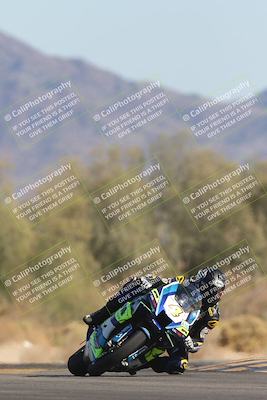 media/Oct-30-2025-Racers Edge (Thu) [[dabbdaf680]]/2-A Group/Session 5 (Turn 7)/